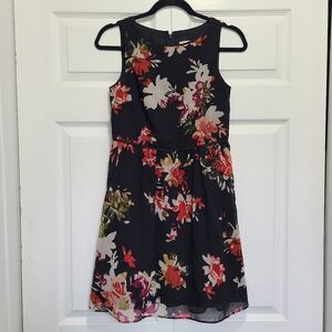 LOFT Floral Sleeveless Women's Top 2 PETITE